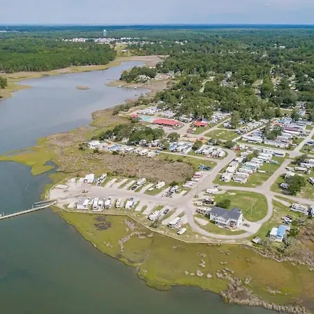 Surf City 2Br Model Home With Pool And Boat Ramp Access Exterior photo