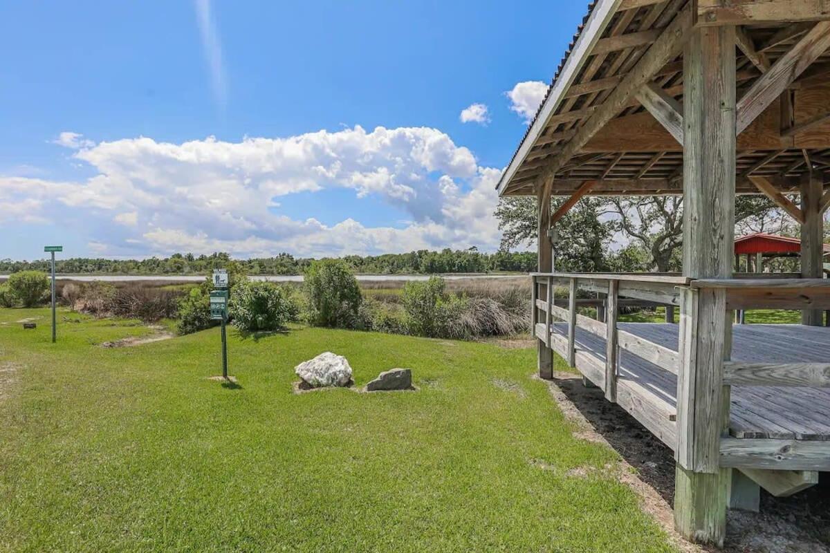 Surf 2br Model With Pool And Boat Ramp Access *