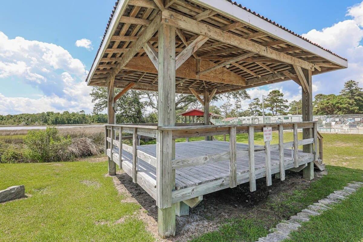 Holiday home Surf 2br Model With Pool And Boat Ramp Access Surf City