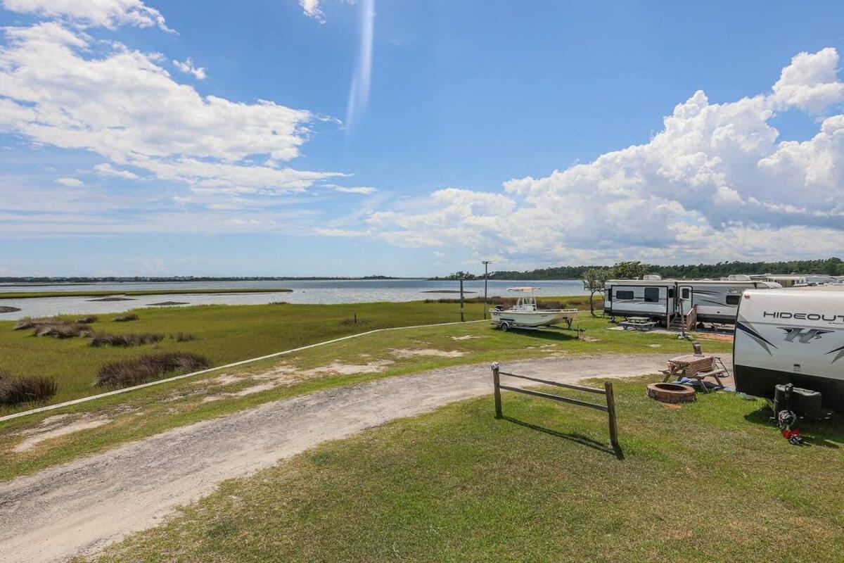 Surf 2br Model With Pool And Boat Ramp Access Surf City